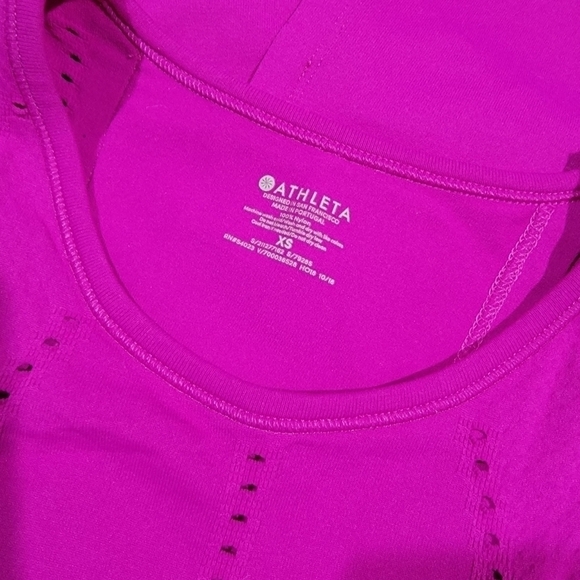 Athleta Foothills Tank top Perforated Split Back Yoga Size XS - Picture 14 of 15